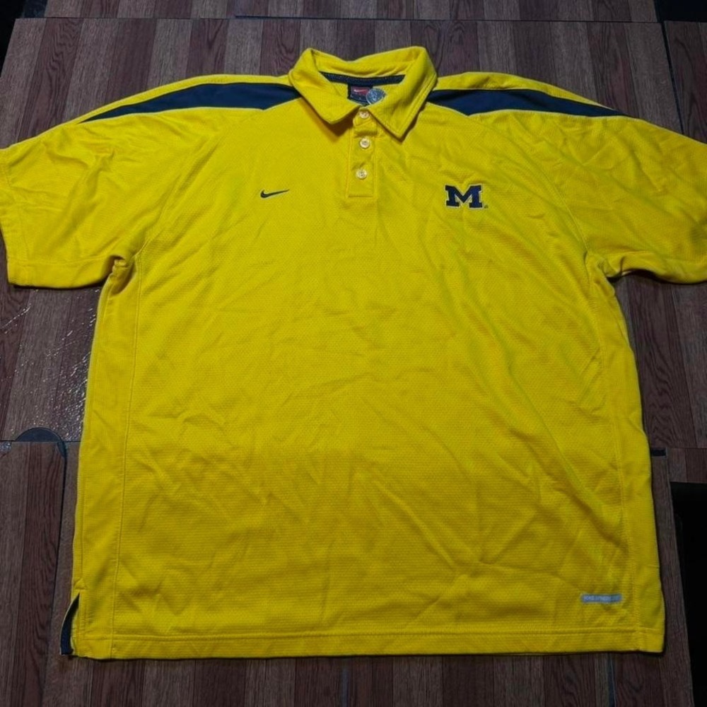 Nike Team Yellow Michigan Wolverines Vintage Sphere Tech Polo Shirt Large